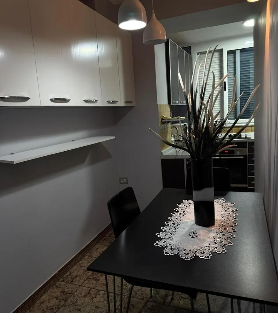 Ranias Apartment بيرات